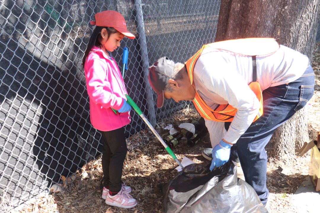 NFOCA Community Cleanup Benefits Local Schools flyer (Spanish)